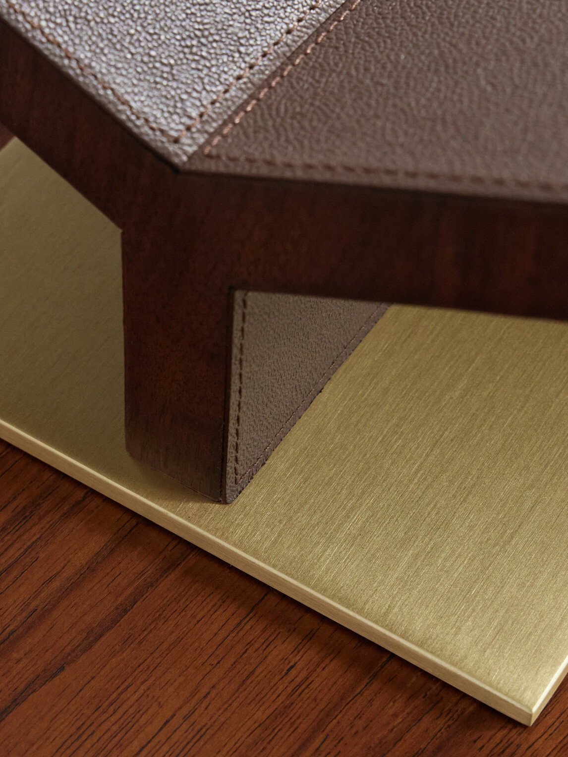 Assouline - Collector Classic Leather and Wood Bookstand