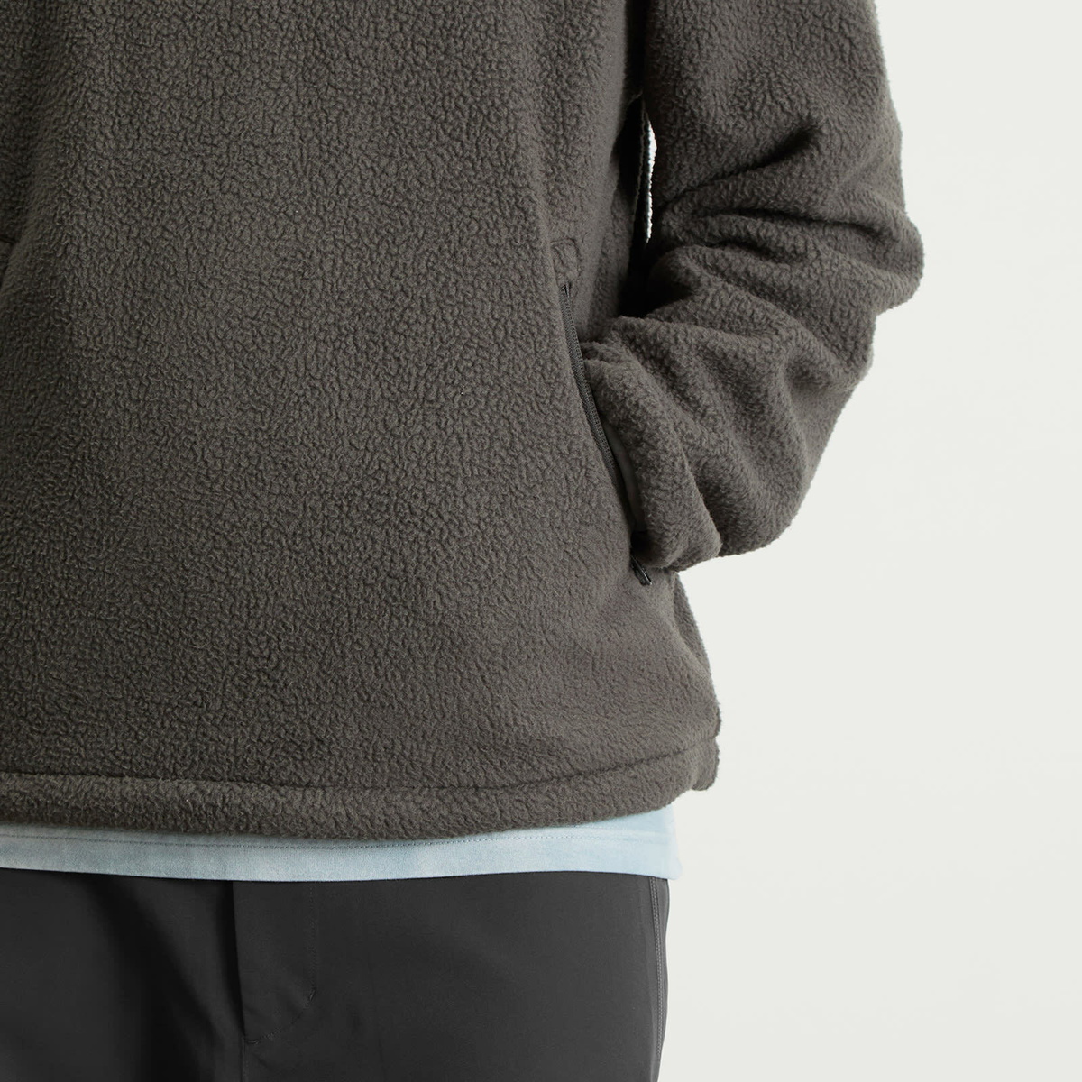 Hiking Patrol Men's Waypoint Fleece Pullover in Charcoal Black