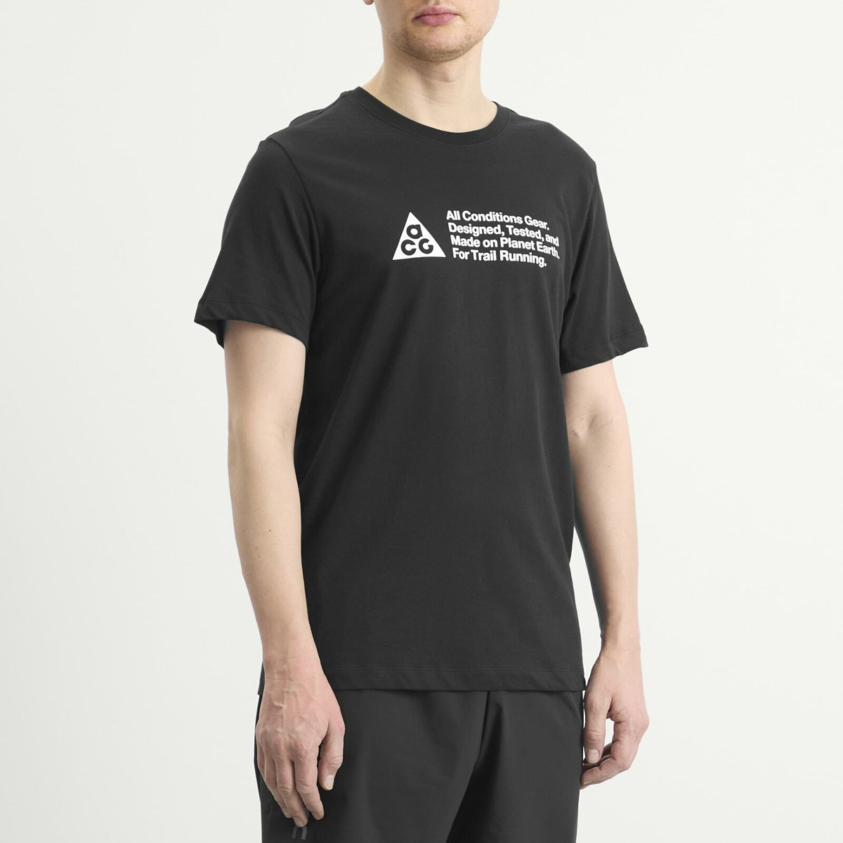 Nike Running Men's Nike Mens ACG Running Trail T-Shirt in Black