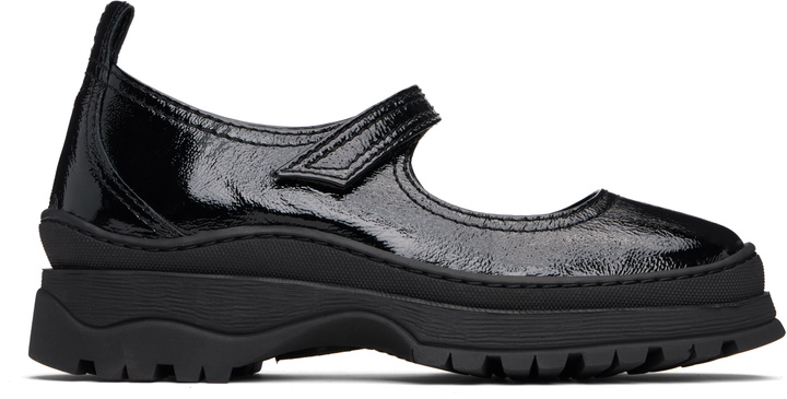 Photo: Nicole Saldaña Black Nadia 2.0 Sneakers