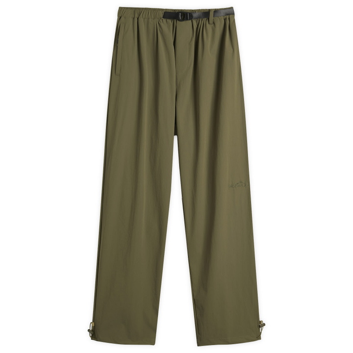 Photo: Mellow Clo Men's Everyday Stretch Nylon Trousers in Olive