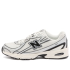 New Balance U740BK2 Sneaker in Sea Salt