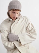 Johnstons of Elgin - Ribbed Gloves and Beanie Cashmere Set
