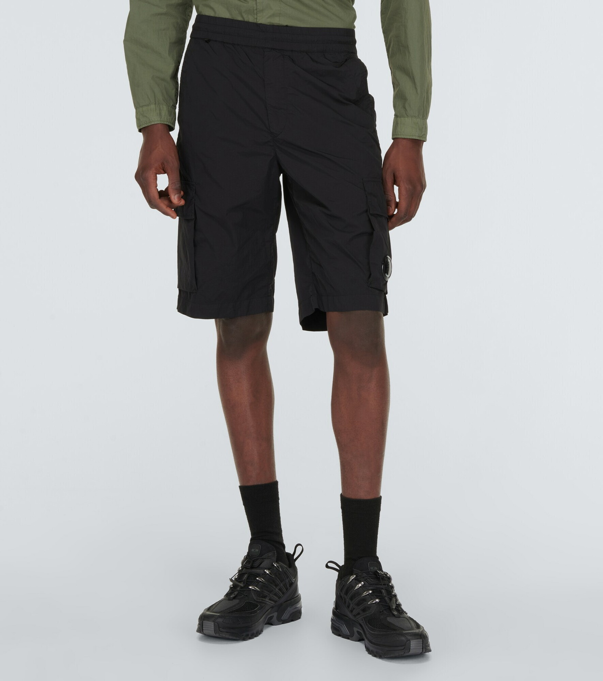 パンツ C.P. COMPANY CHORME-R CARGO SHORTS CP Company | Chrome-R Cargo Shorts | Cargo Shorts | USC