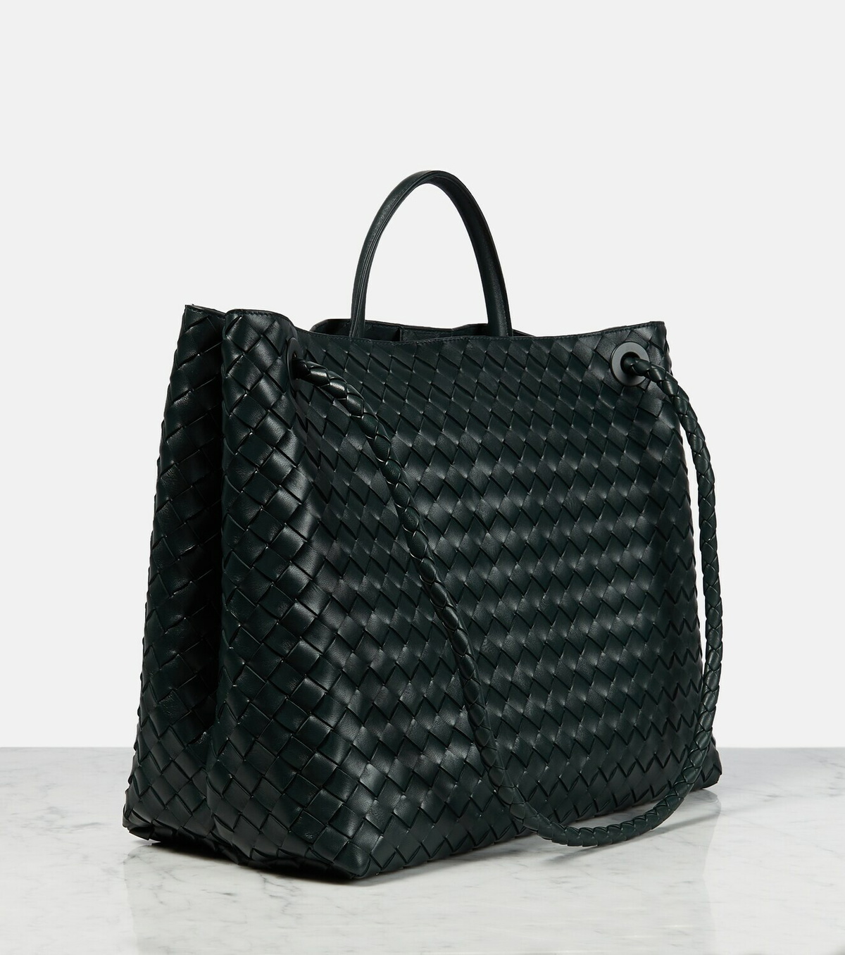 【関税&送料込】Bottega Veneta Dark Grey Leather Large Andia BOTTEGA VENETA Andiamo Large $8400 Fondant Leather Top