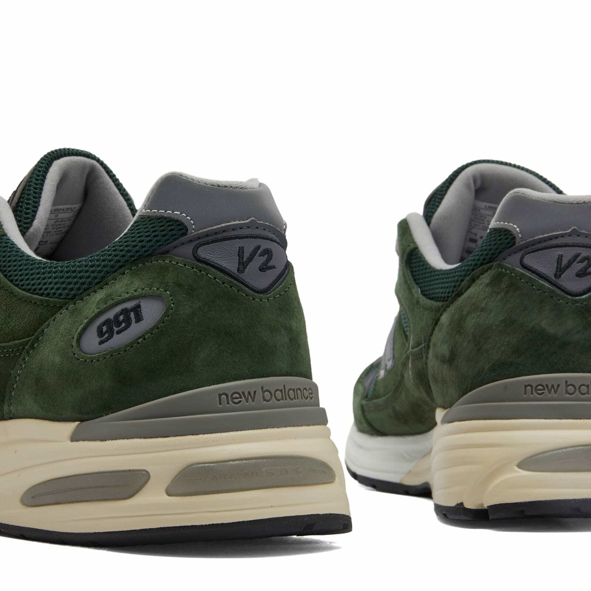 New Balance U991GR2 in Green New Balance