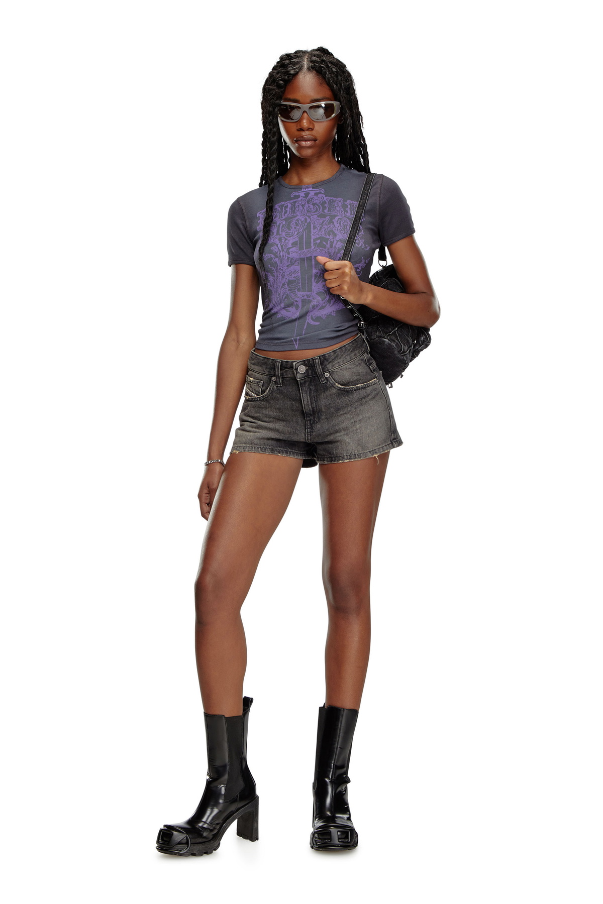 ショートパンツ DIESEL Women Shorts  Burmudas 0DRAK A17569 9XX BLACK Diesel Denim shorts - Shorts Womens in Black Diesel