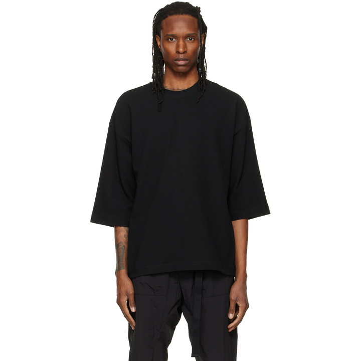 Photo: thom/krom Black TS 1000 T-shirt