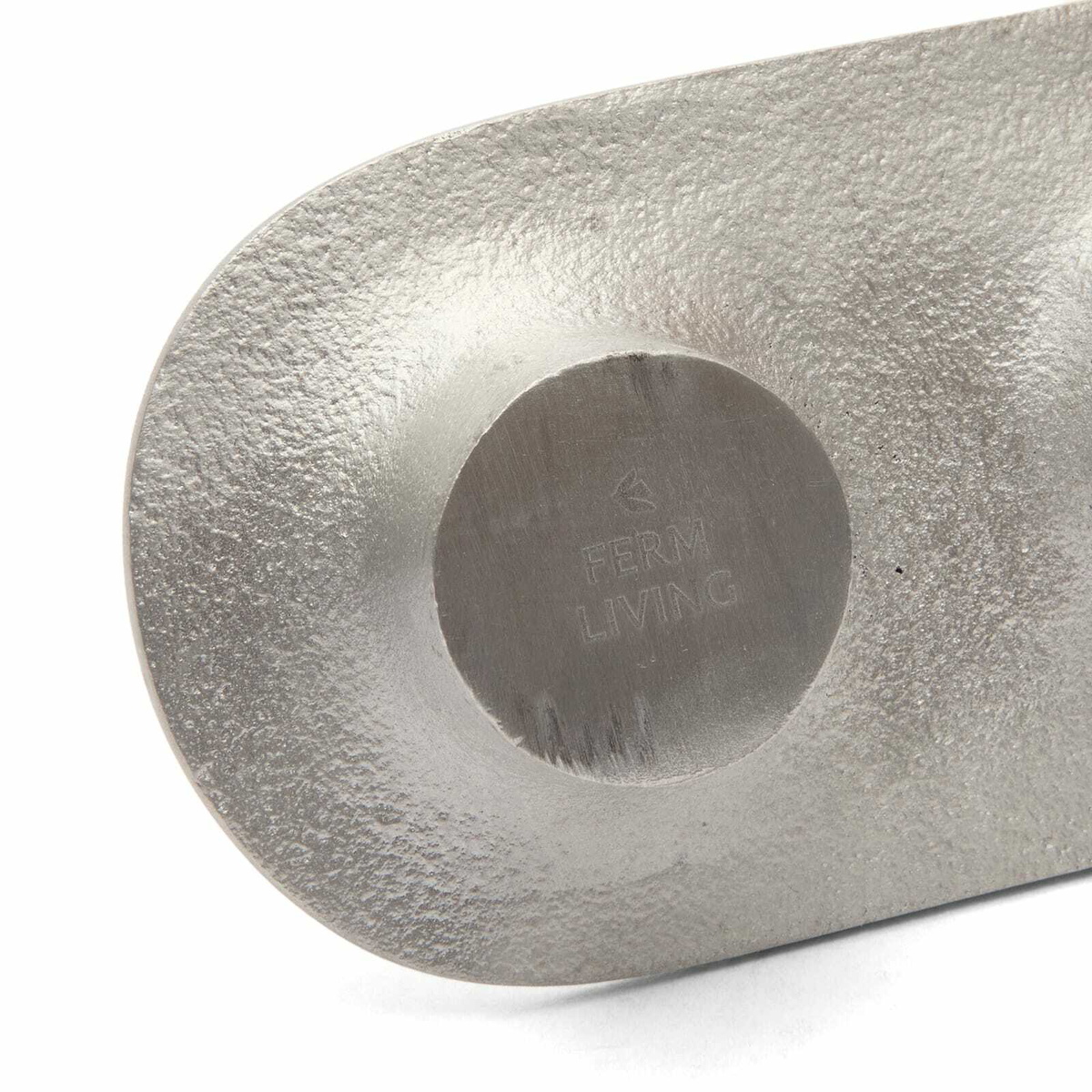 ferm LIVING Soothe 4 Candle Holder in Aluminium 