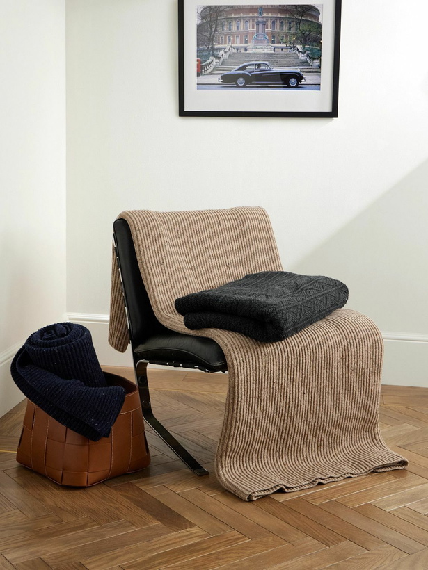 Photo: Inis Meáin - Aran Textured-Knit Cashmere Blanket