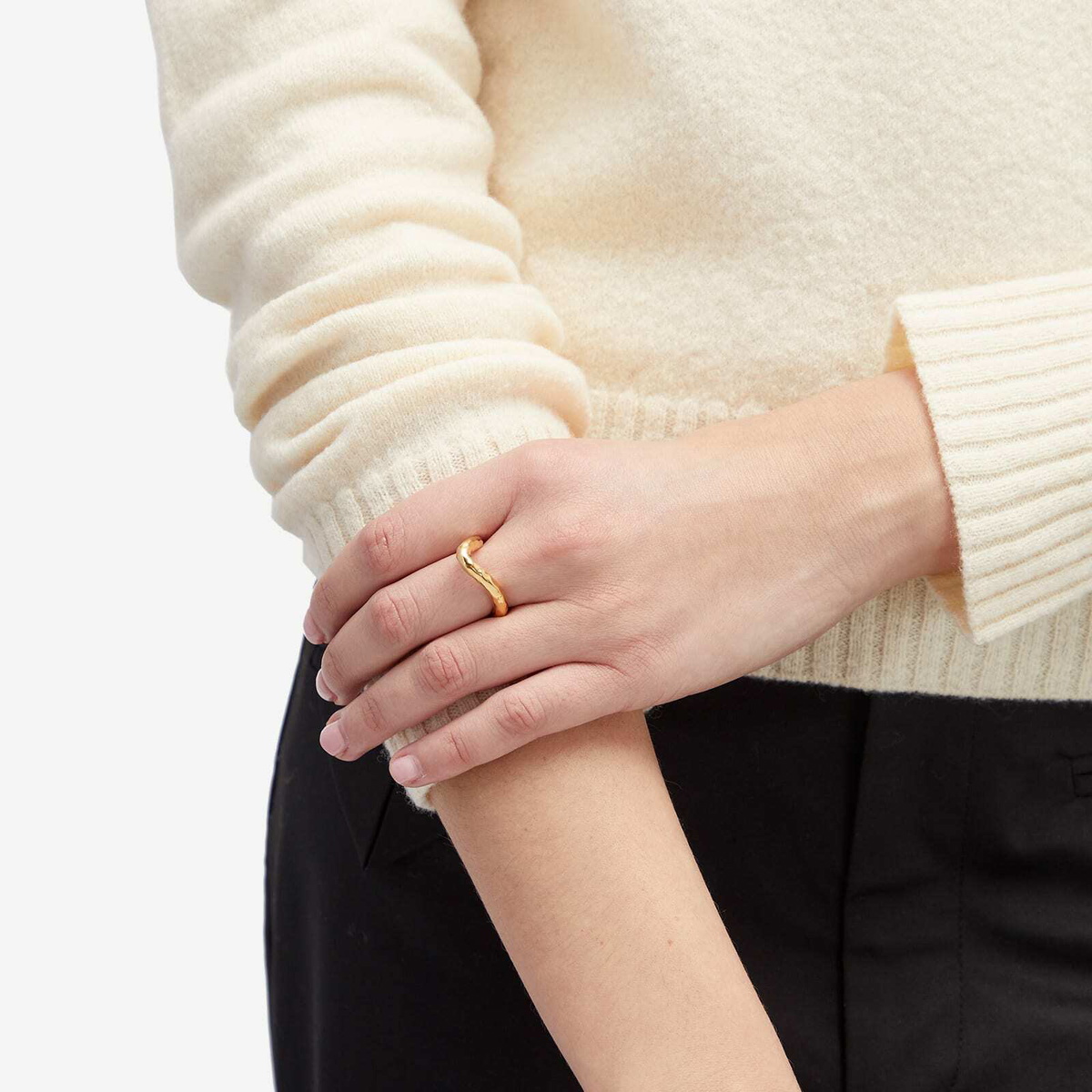 Jil Sander Women's FW5 Hammered Ring in Gold