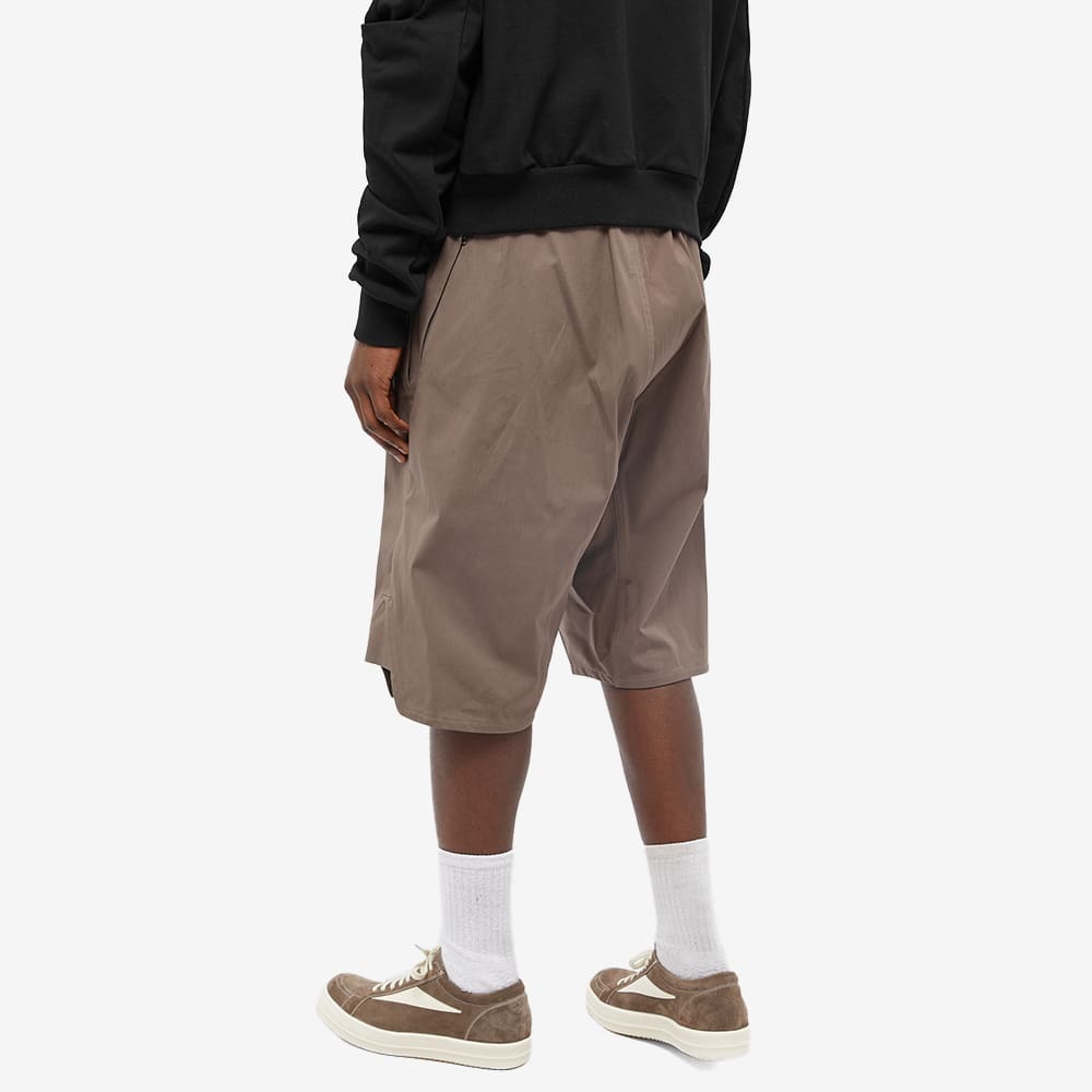 Rick Owens Men's Basket Swingers Short in Dust Rick Owens