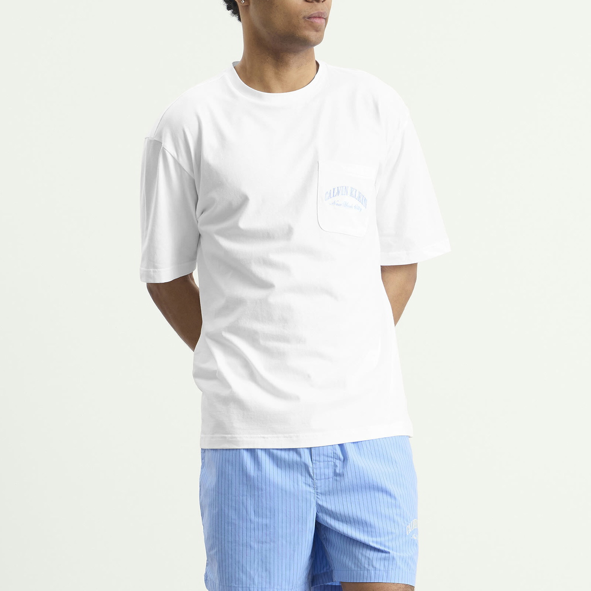 Calvin Klein Men's Heritage Crest Cotton Poplin Pyjama Short Set in White/Slim Stripe Blue Descent