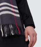 Burberry Cashmere scarf