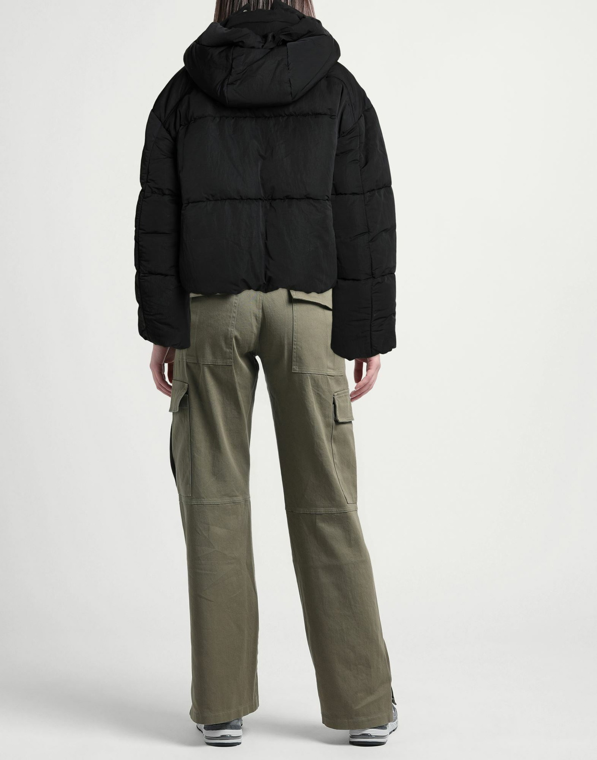 Pangaia Womens Puffer in Black