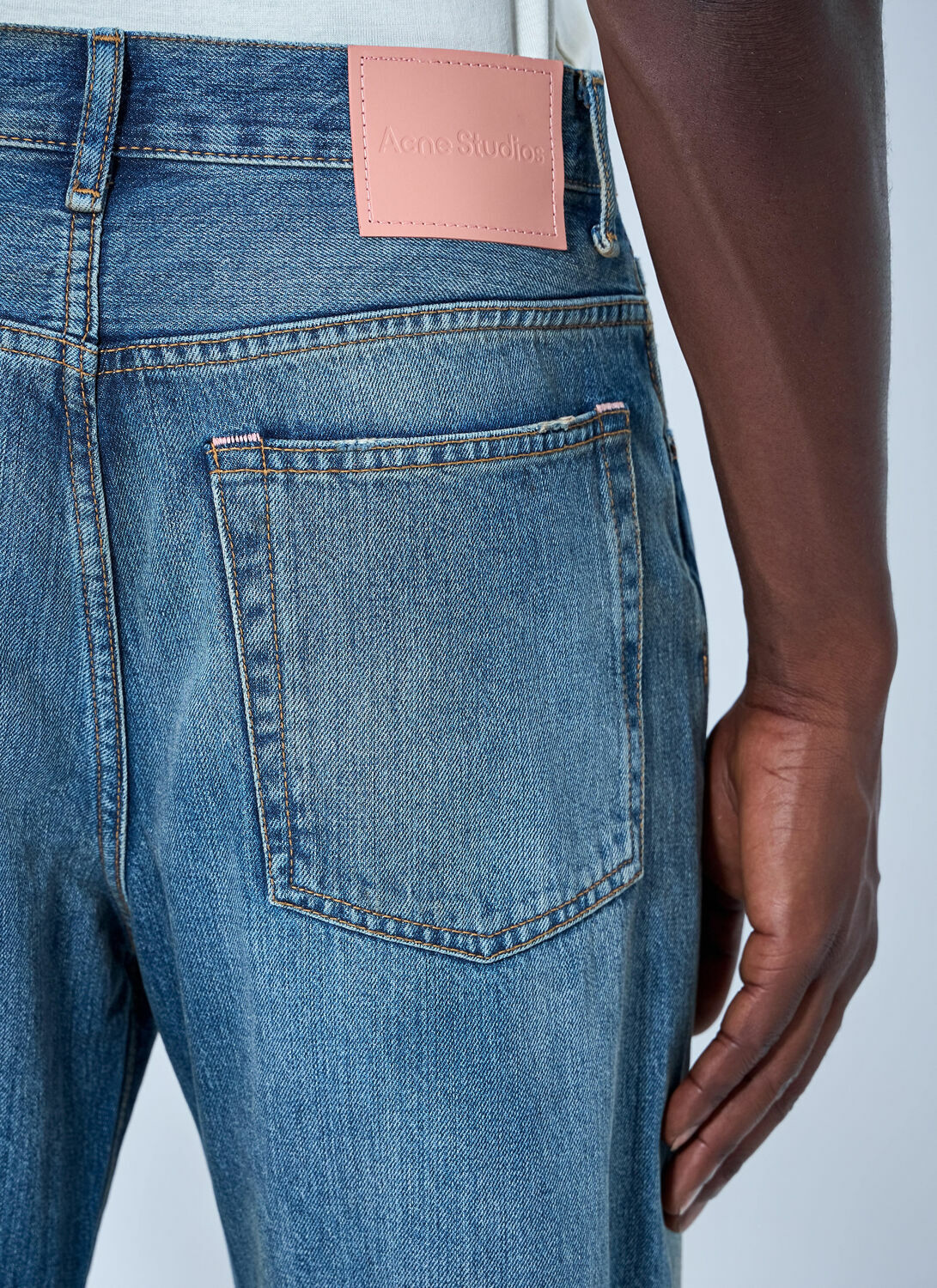 Acne Studios 2021M Regular Fit Jeans