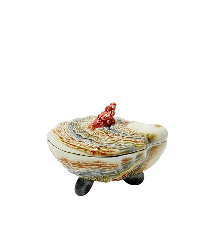 Photo: Bordallo Pinheiro Oyster earthenware tureen