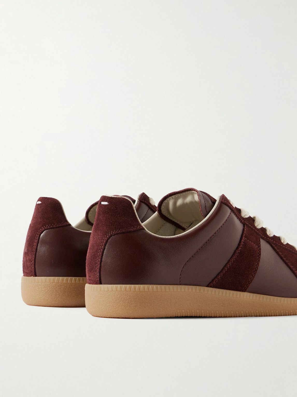 【Maison Margiela】レプリカレザー suede スニーカー all black Maison Margiela - Replica Black Leather & Suede Low Top Sneaker