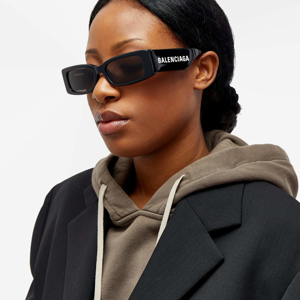 Balenciaga women's hot sale black sunglasses