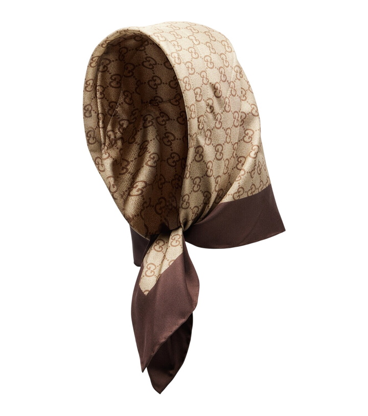 Photo: Gucci GG printed silk twill scarf