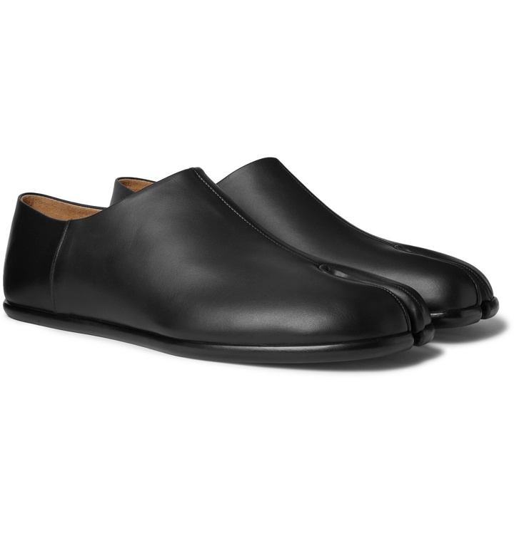 Photo: MAISON MARGIELA - Tabi Collapsible-Heel Split-Toe Leather Loafers - Black