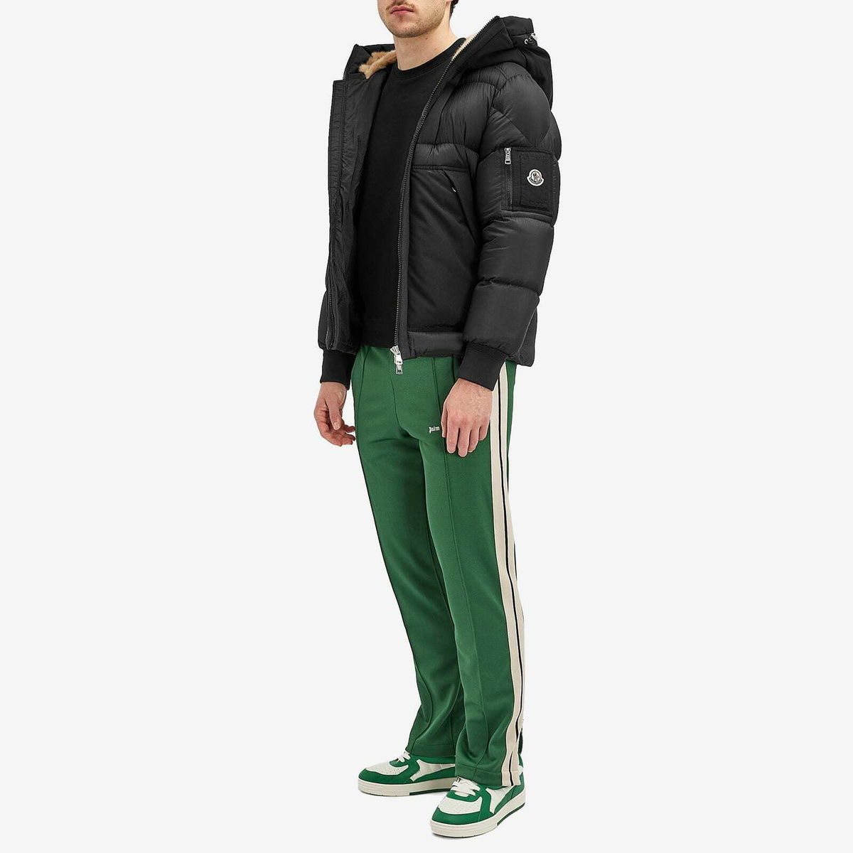 モンクレール★MONCLER KJERAG★23AW★サイズ3★カーキ モンクレール☆MONCLER KJERAG☆23AW☆サイズ3☆カーキ