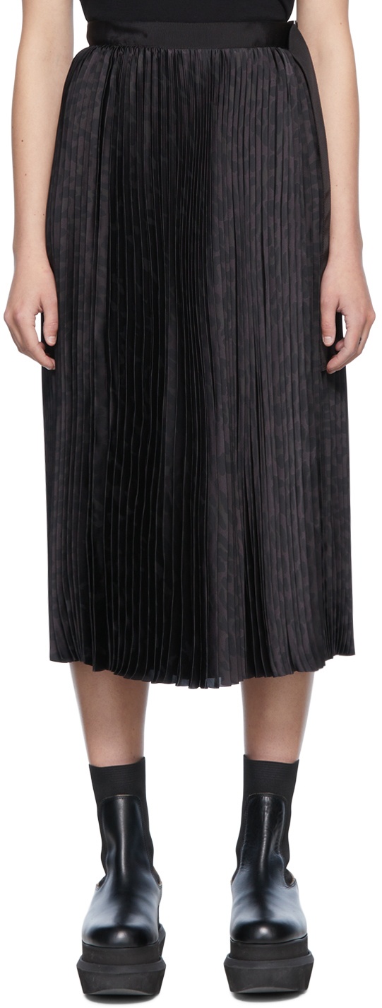 Photo: sacai Black Polyester Midi Skirt