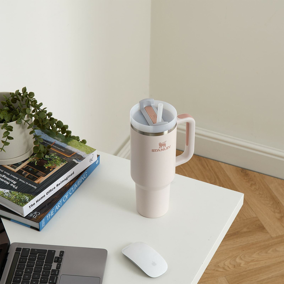 Stanley Quencher H2.0 FlowState Tumbler - 40oz in Rose Quartz 