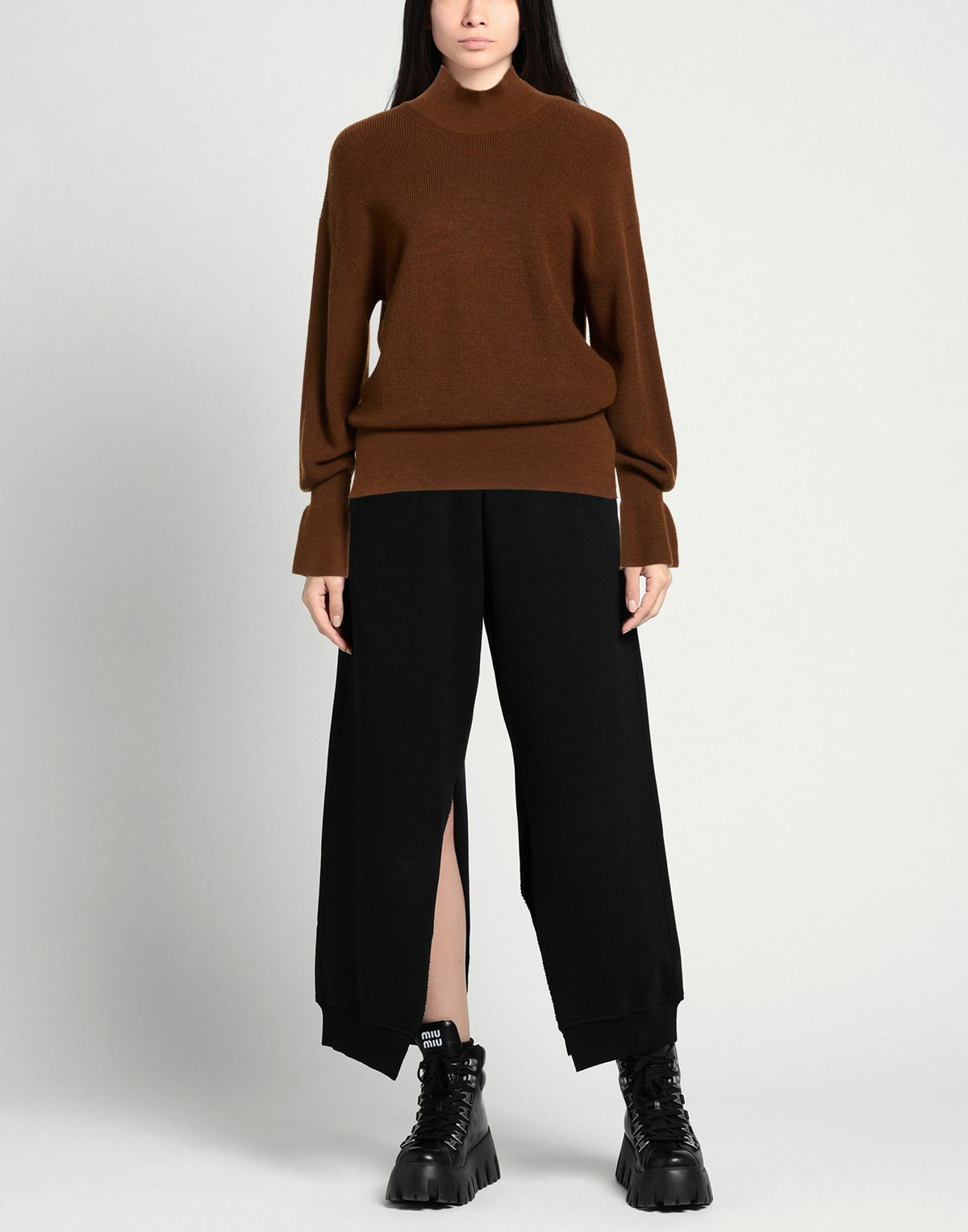 Manila Grace Womens Turtleneck in Brown