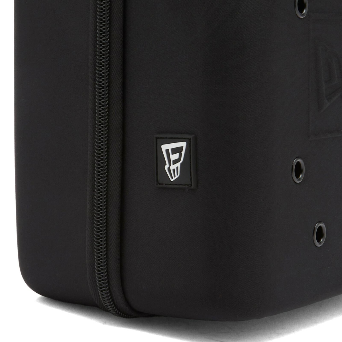 New Era 59Fifty Sticker 6 Pack Cap Carrier in Black 