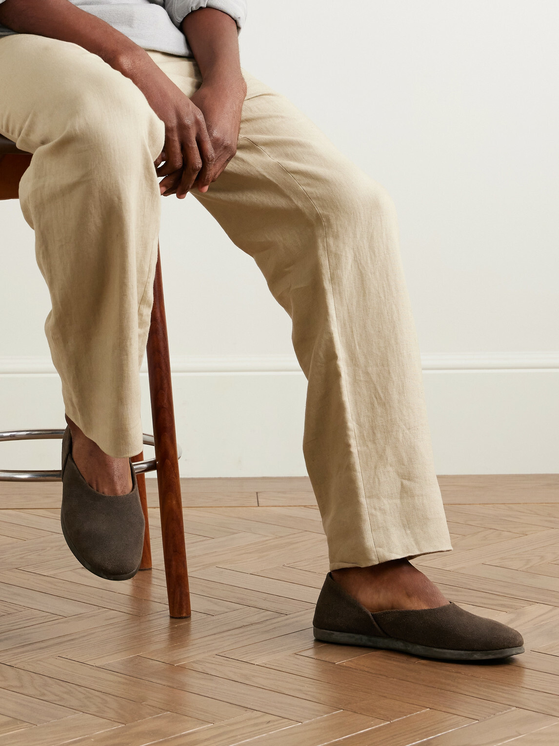 Stòffa - Suede Slippers - Brown