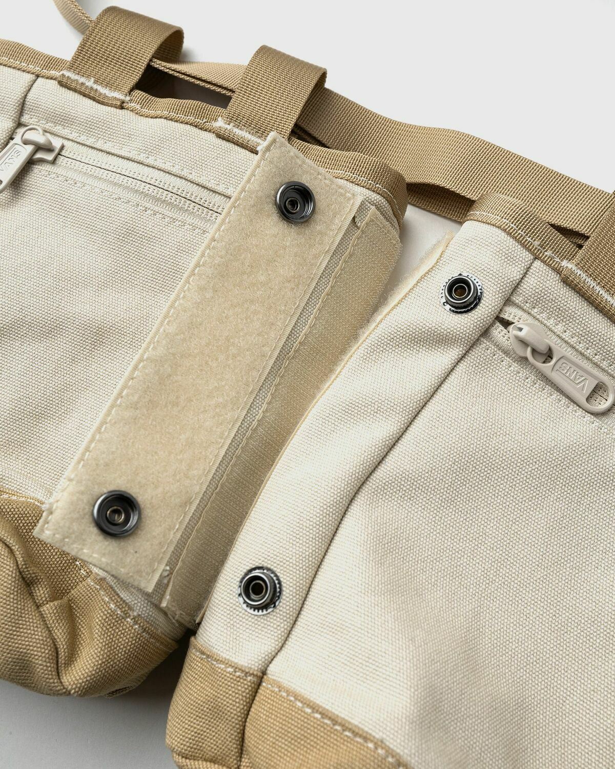Vans LX Nicole M Chalk Bag NICOLE MCLAUGHLIN Beige Mens Messenger & Crossbody Bag