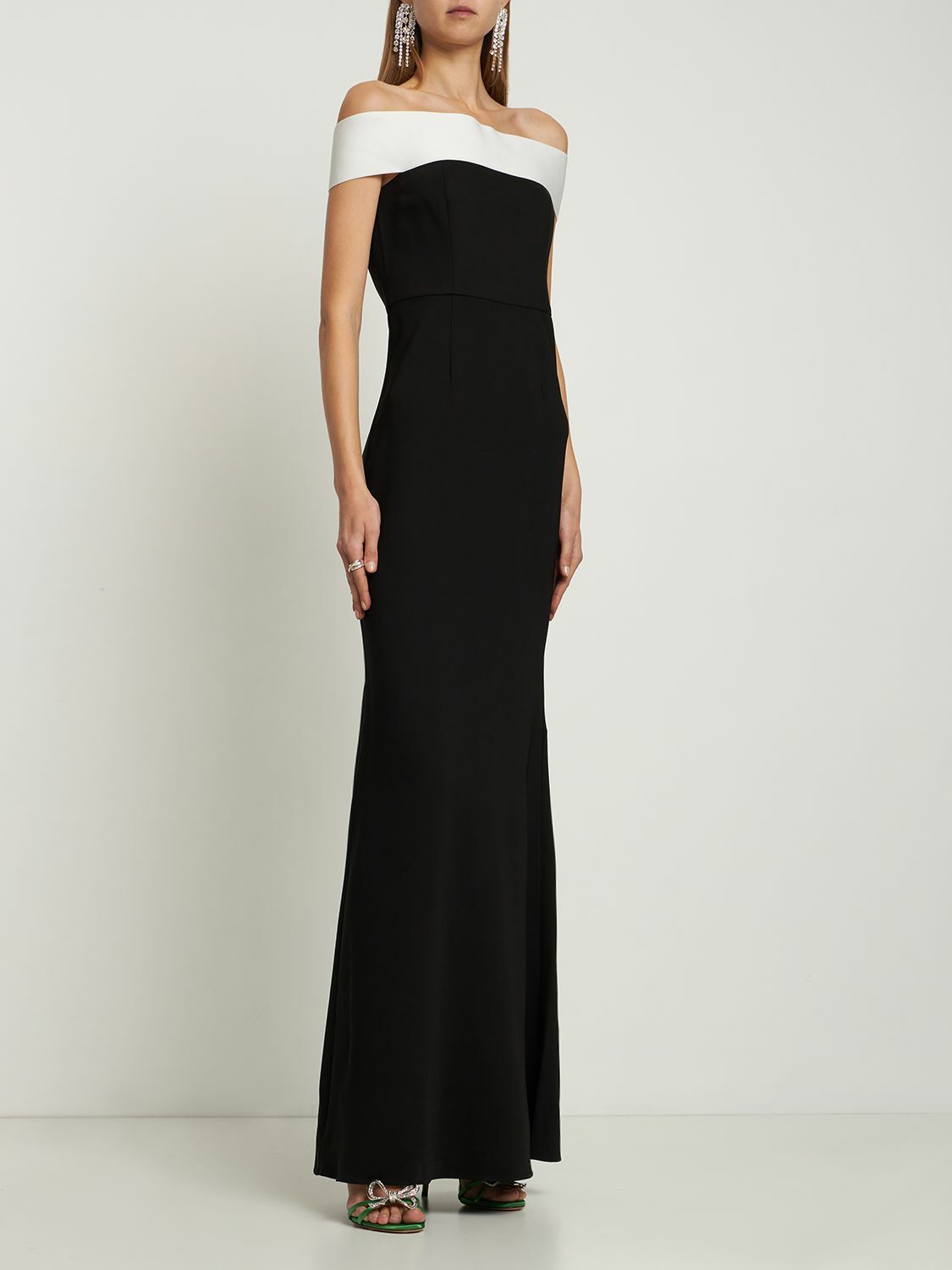 ROLAND MOURET Contrast Off-the-shoulder Maxi Dress Roland Mouret