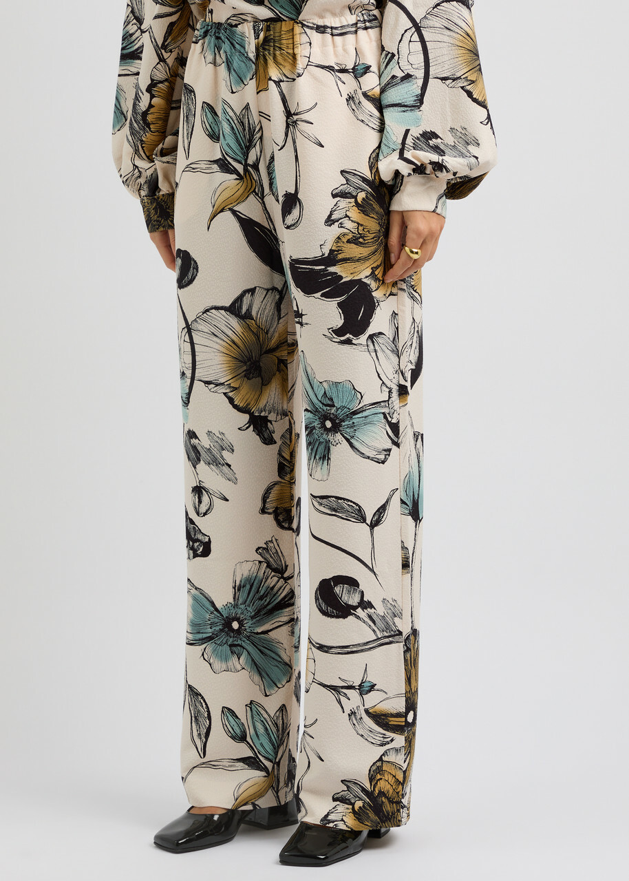 Stine Goya Floral-print Cloqué Trousers Multicoloured
