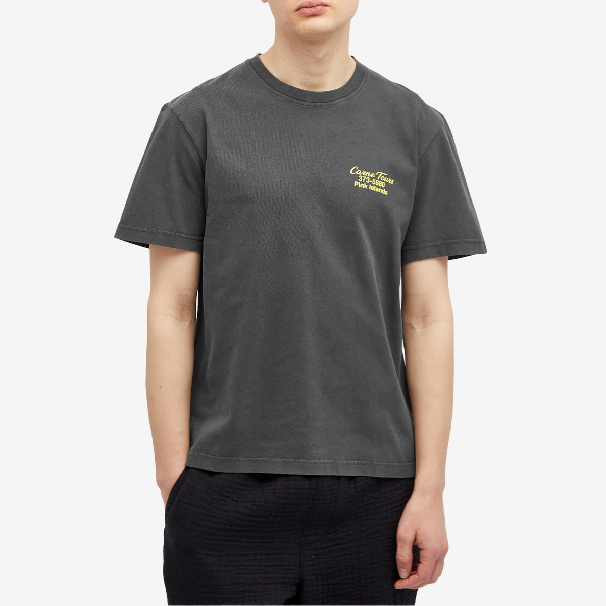 【関税込み】Carne Bollente ブラック I Got High!! Tシャツ Carne Bollente Men's I Got High T-Shirt in Washed Black