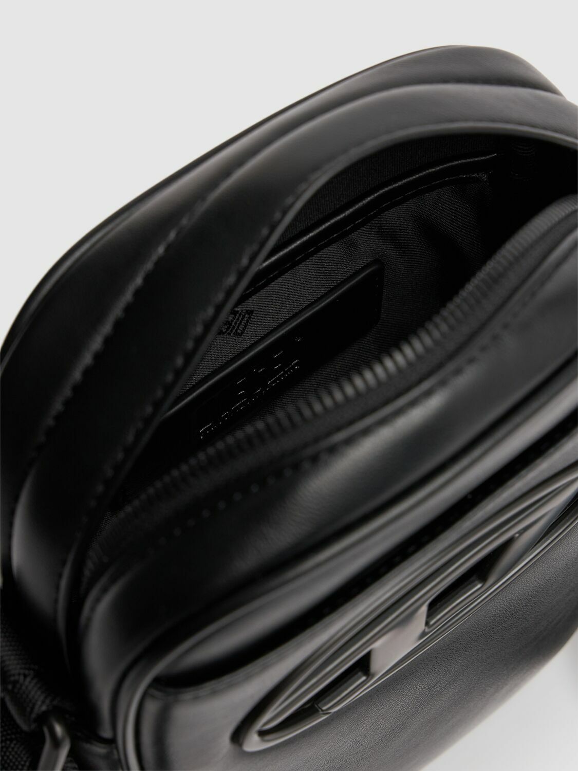 【DIESEL】Holi-D tech crossbody bag（送料込み） Diesel's crossbody bags for Woman | Diesel HOLI-D CROSSBODY