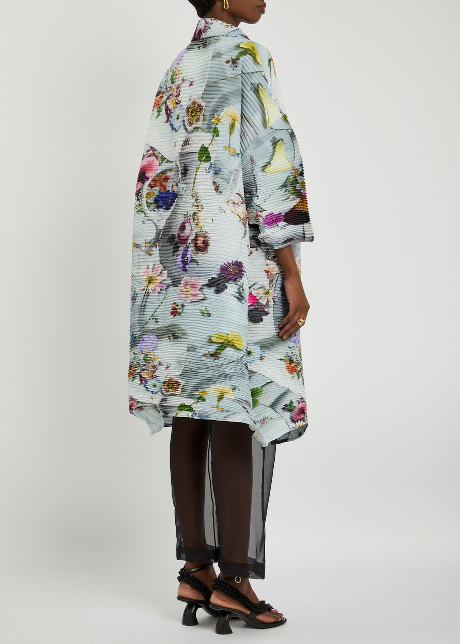Julia Heuer Johan Plissé Seerksucker Coat - Blue - One Size
