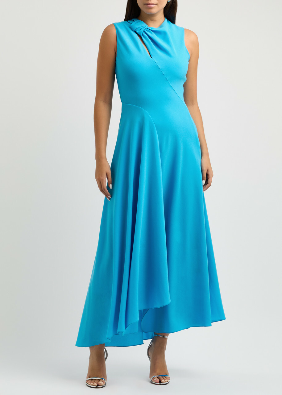 princess polly baby blue dress She's the moment 🤍 This dreamy tulle gown features a flattering plunge  bodice, delicate floral appliqué, and the softest flowy skirt for that  effortless, romantic feel. Light, airy, and made to move main image 1