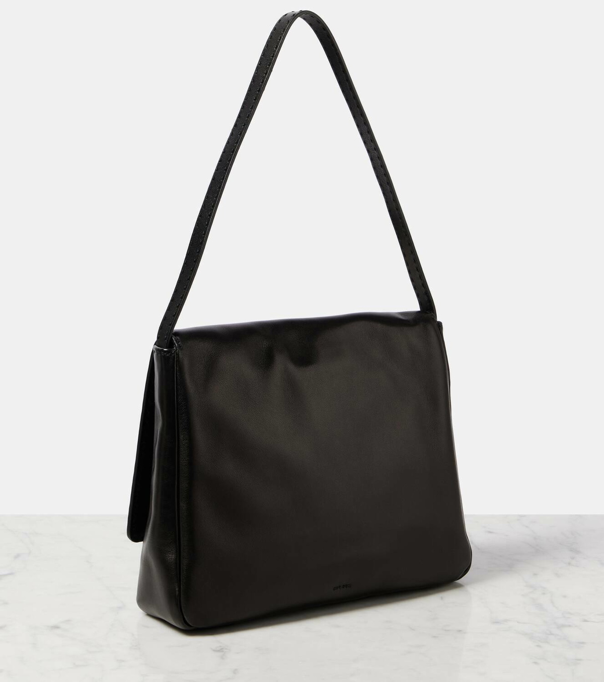 【THE ROW 】ザロウ Nuance Shoulder Bag in Leather バッグ Nuance Hobo Bag Black in Leather – The Row