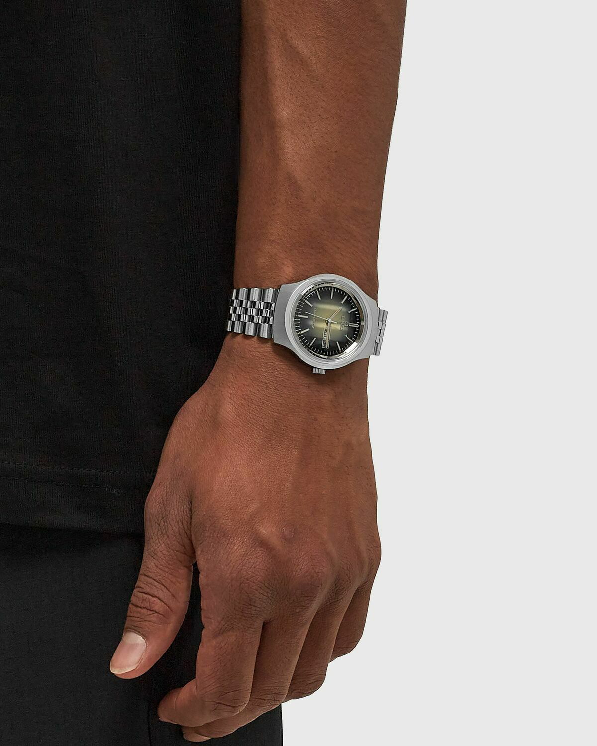 TIMEX Q Reissue disital　シルバー Q Timex Reissue Dégradé 38mm Stainless Steel Bracelet Watch