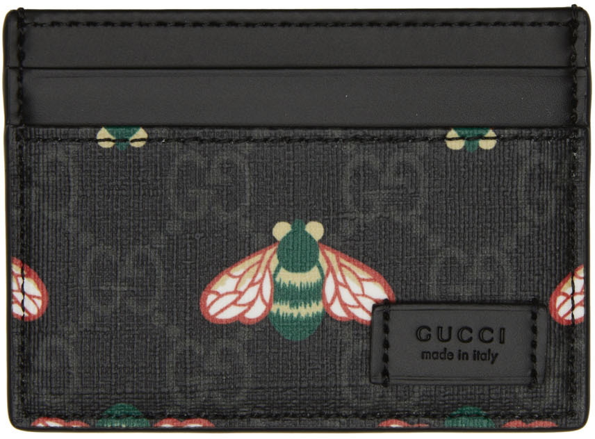 GUCCI: Bestery credit card holder in GG Supreme leather with Bee