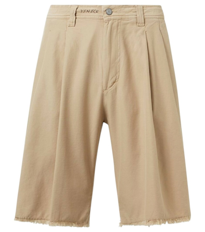 Photo: ERL Cotton Bermuda shorts