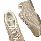 New Balance 204L Sneaker in Mushroom
