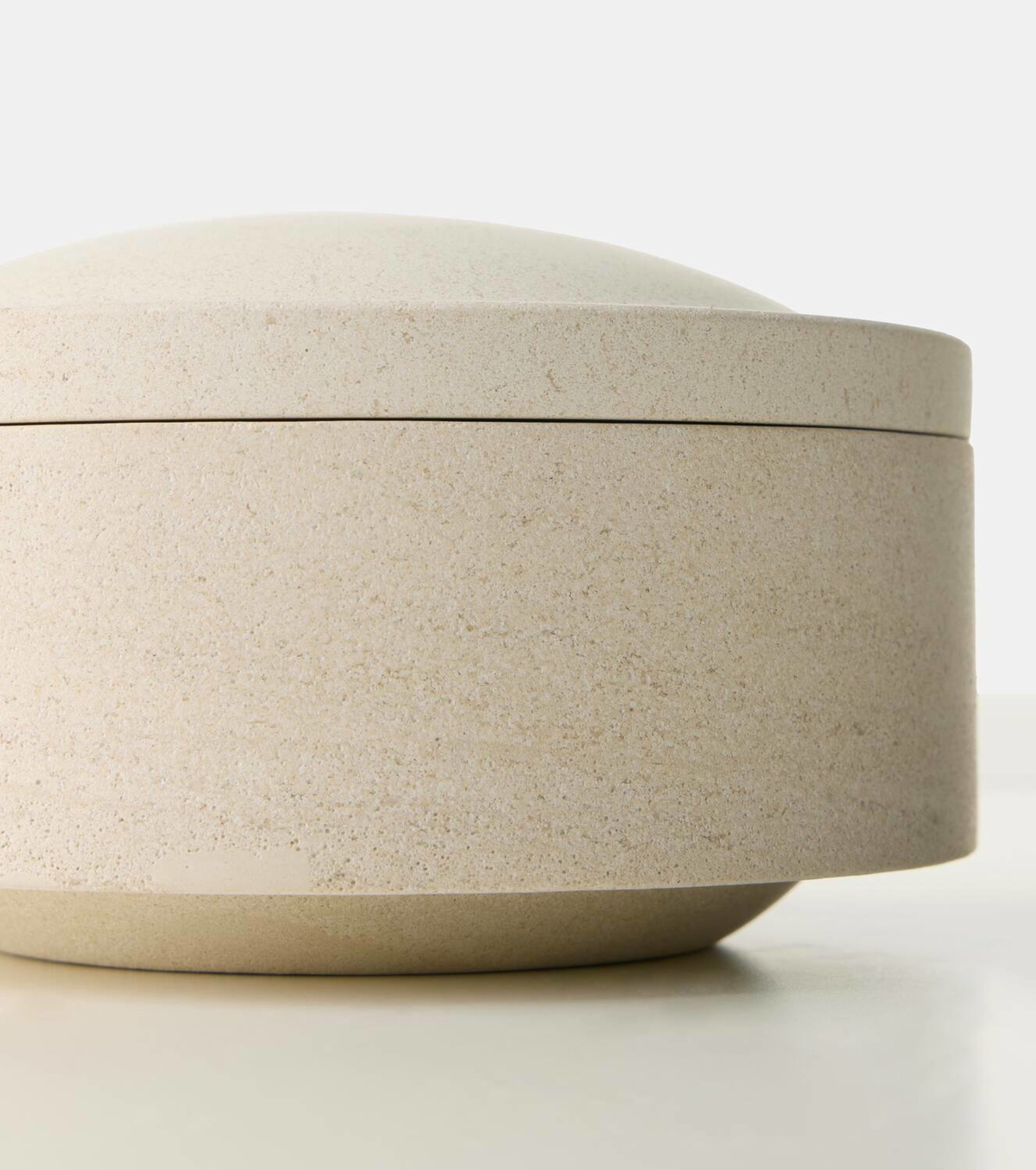 Louise Roe Gallery Object 07 stoneware container