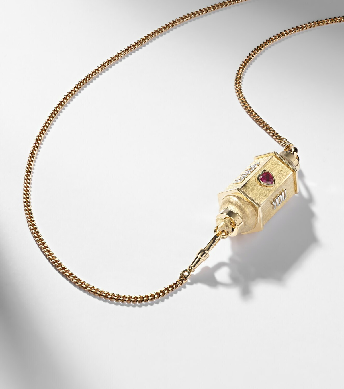 Marie Lichtenberg Love You 18kt gold pendant necklace with diamond and ruby