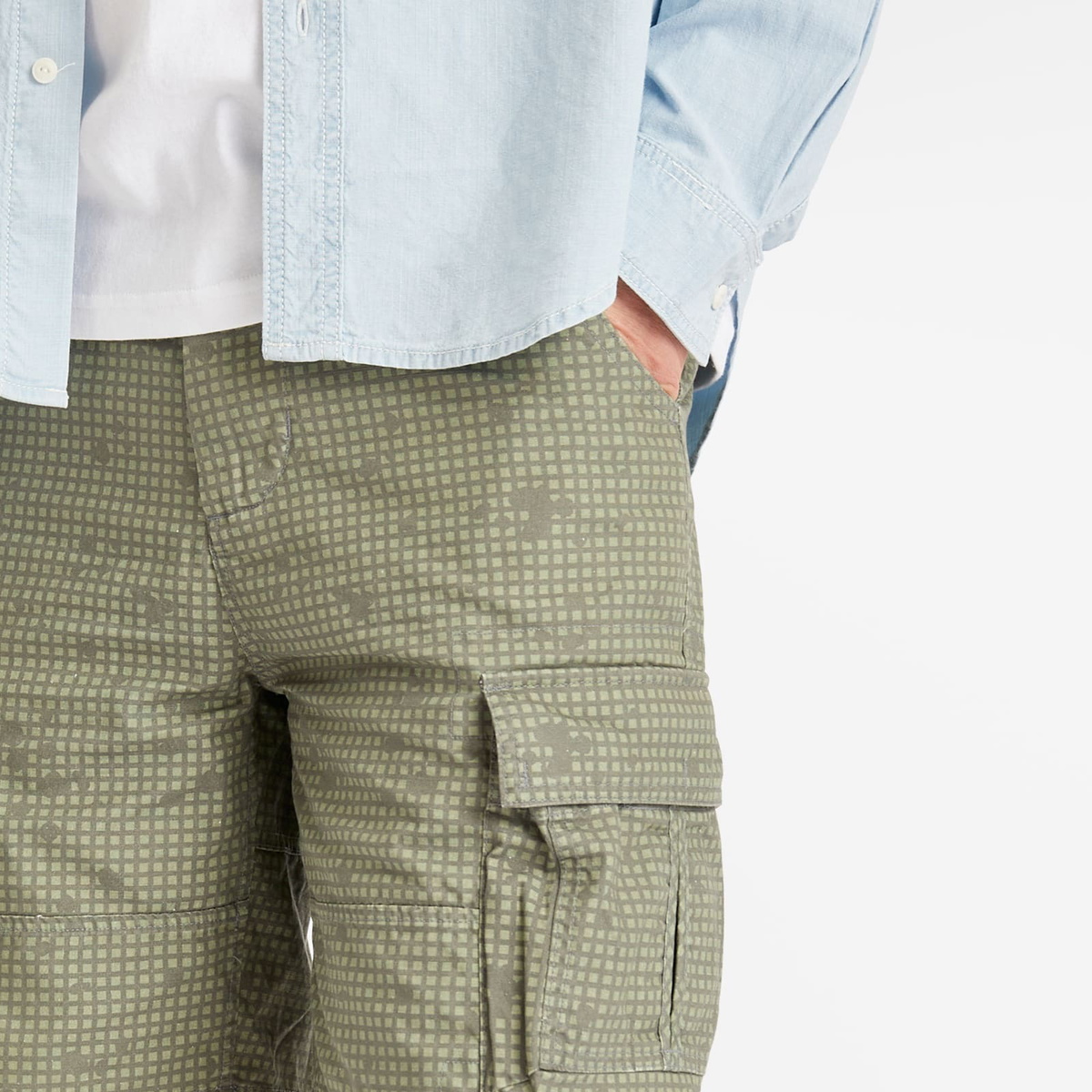 thisisneverthat Men's Cargo Short in Camo