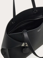 Ferragamo Mens Hug shoulder bag in Black