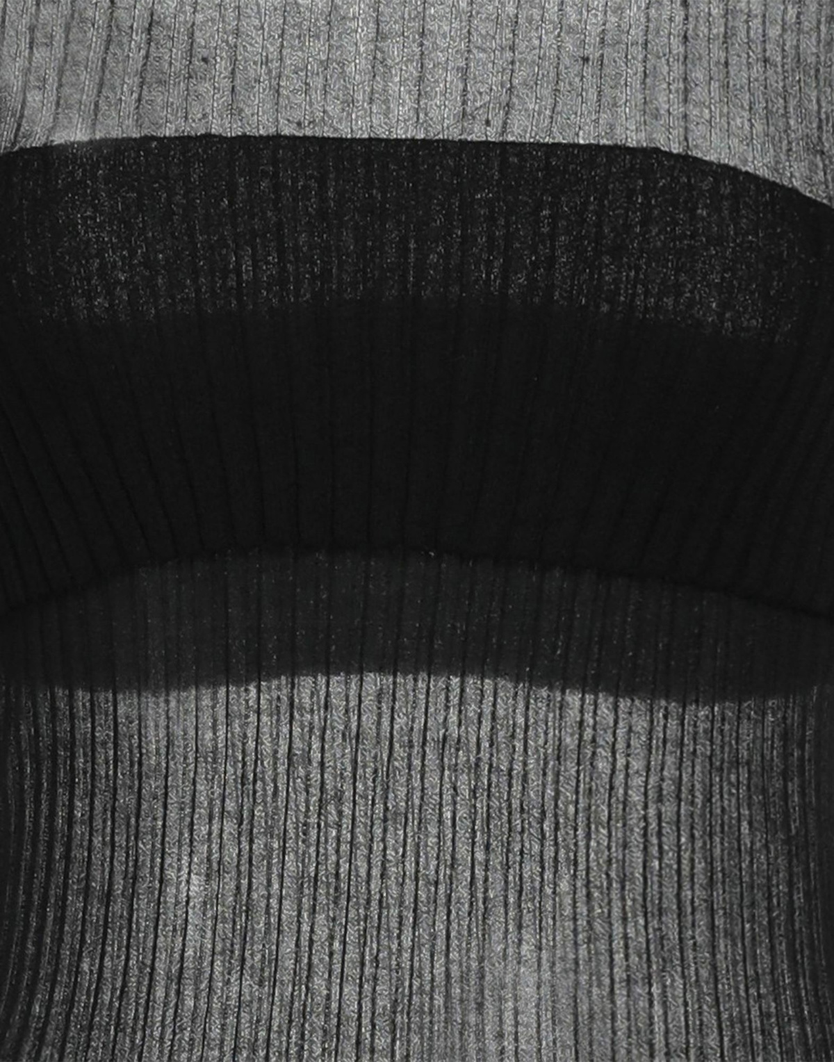 Quira Womens Turtleneck in Black