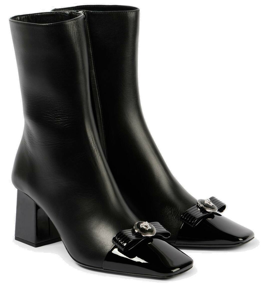 【関税&送料込】Versace Booties T.70 Calf Leather BOOTIES T.70 CALF LEATHER - 海外通販のBUYMA