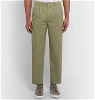 Fanmail - Cropped Pleated Organic Cotton Trousers - Men - Sage green